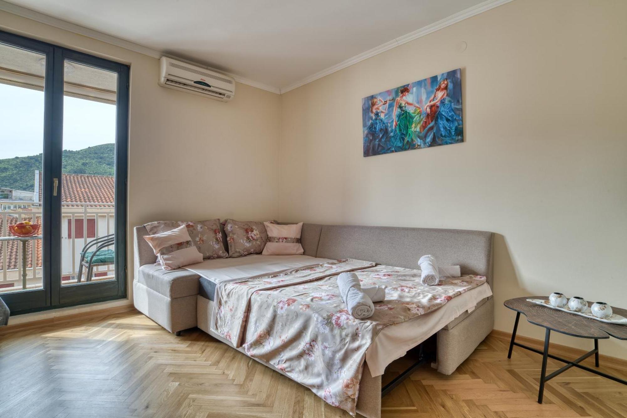 Comfort Apartment Near The Beach 布德瓦 外观 照片