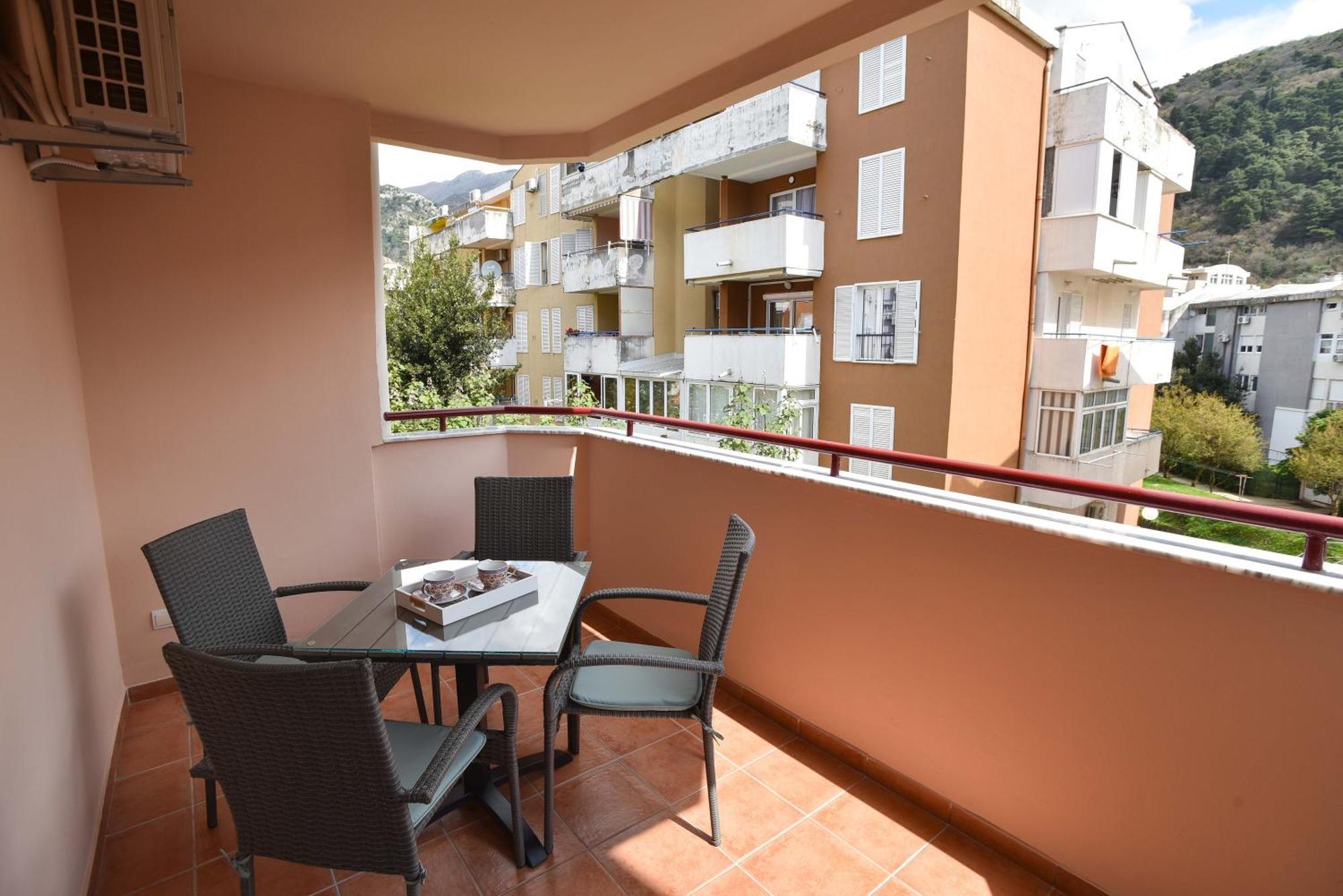 Comfort Apartment Near The Beach 布德瓦 外观 照片