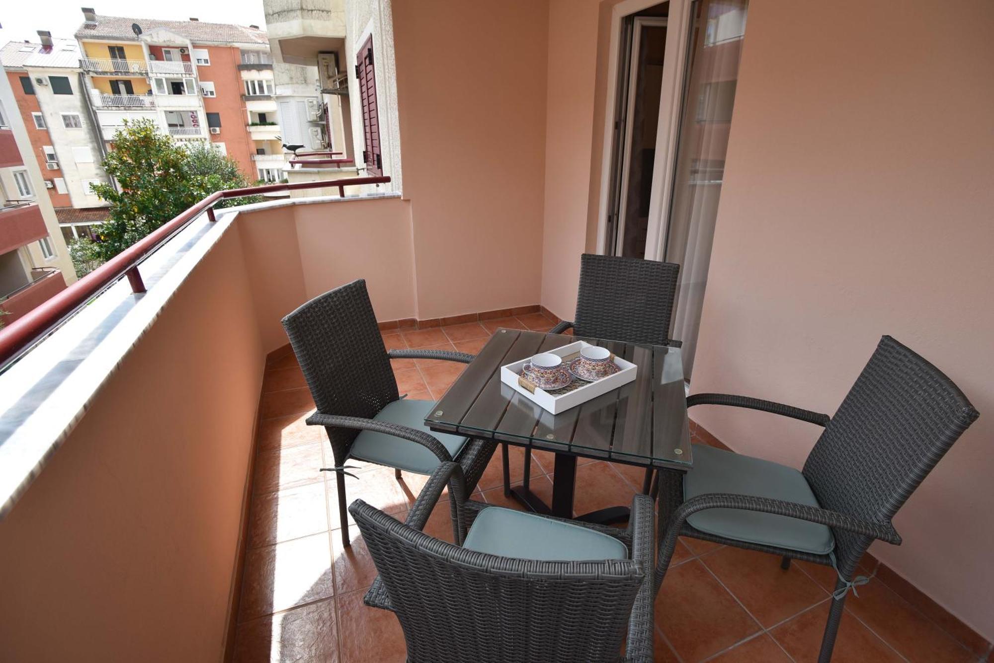 Comfort Apartment Near The Beach 布德瓦 外观 照片