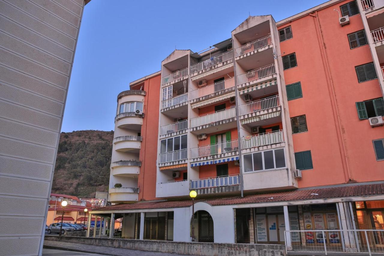 Comfort Apartment Near The Beach 布德瓦 外观 照片